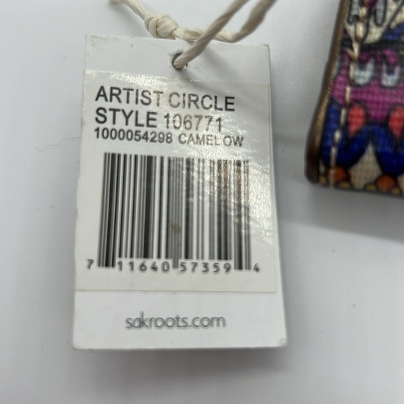 SAKROOTS WOMEN’S COLORFUL “ONE WORLD” THIN WALLET WITH EMBROIDERED ELEPHANT NWT - Picture 11 of 11